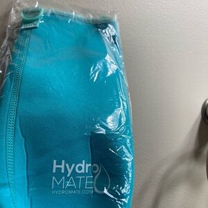 🔴 HydroMate Aqua Blue Water Bottle Sleeve! 🔥
